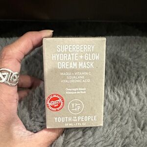 NIB Youth to the people Superberry Hydrate + Glow Dream Mask - Cream 2 oz